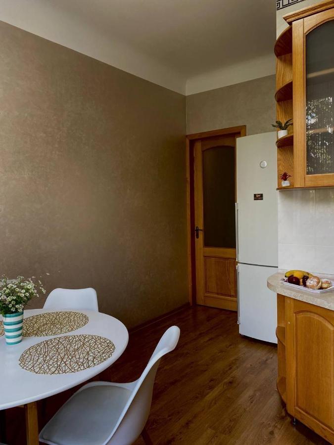 Babylon Apartments On Soborna 2Rooms Rivne Eksteriør bilde